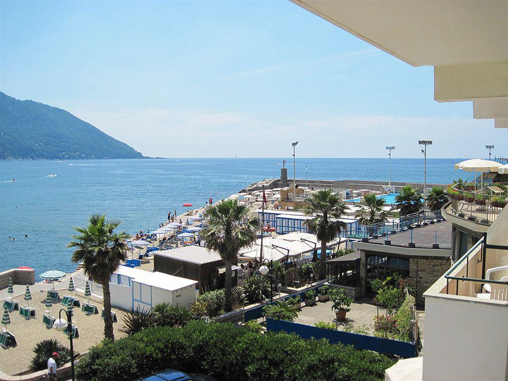 Hotel Elena เรคโค ภายนอก รูปภาพ