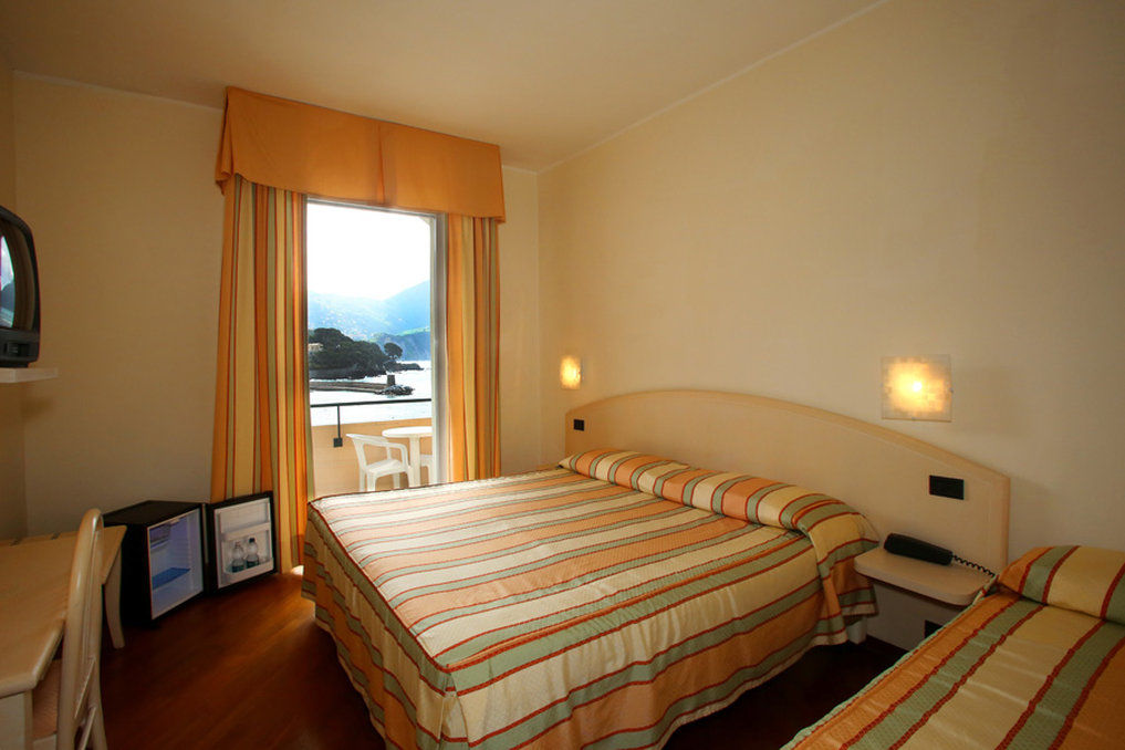 Hotel Elena เรคโค ภายนอก รูปภาพ